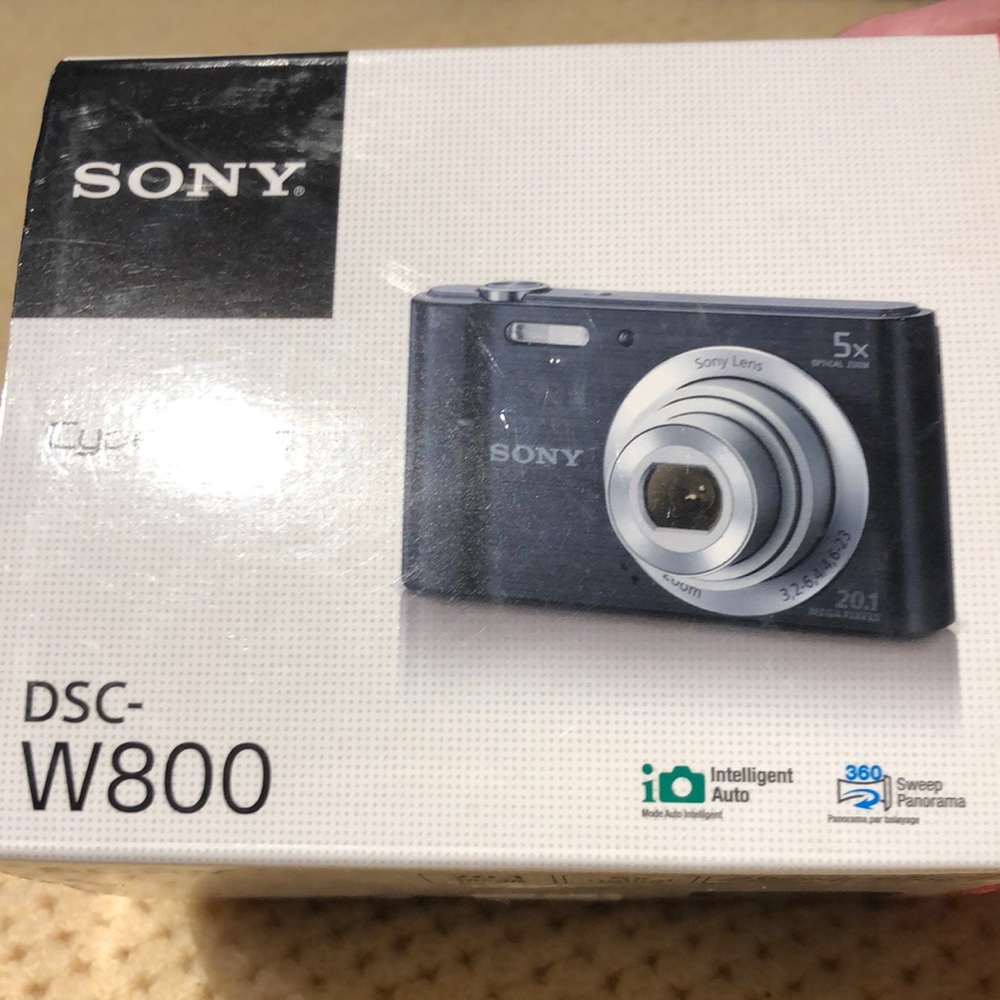 NIB Sony Camera Cyber Shot DSC-W800